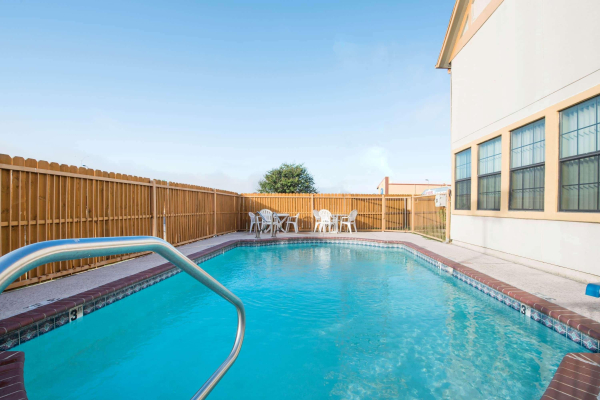 Las mejores ofertas de Howard Johnson By Wyndham San Marcos San Marcos