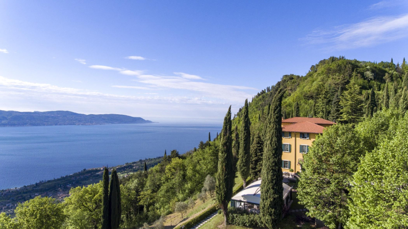 Boutique Hotel Villa Sostaga (Lake Garda)