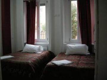 Las mejores ofertas de ROSSOVINO P. Vittoria