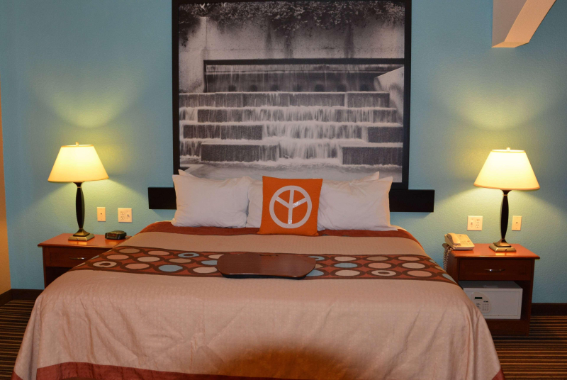 Super 8 by Wyndham Austin/Airport South