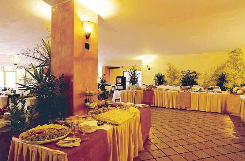 Cala Rosa Club Hotel