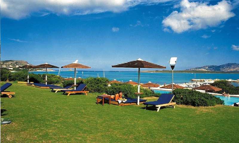 Cala Rosa Club Hotel
