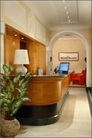 Las mejores ofertas de HOTEL SMERALDO Pantheon Temple