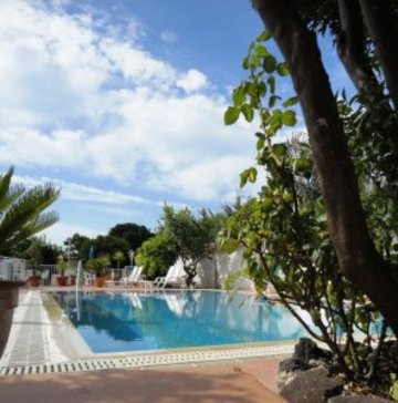 Las mejores ofertas de HOTEL CANDIA Casamicciola Terme (isola D'ischia)