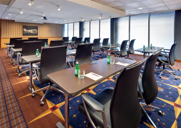 Las mejores ofertas de Sheraton Cleveland Airport Middleburg Heights 