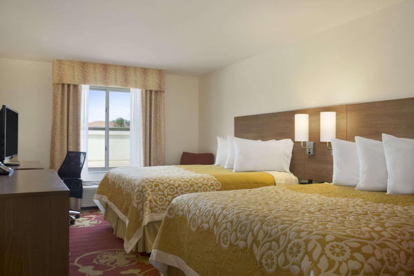 Las mejores ofertas de Days Inn & Suites By Wyndham Belmont Saint Clairsville 
