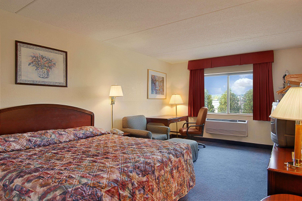 Las mejores ofertas de Super 8 By Wyndham Manchester Airport Manchester