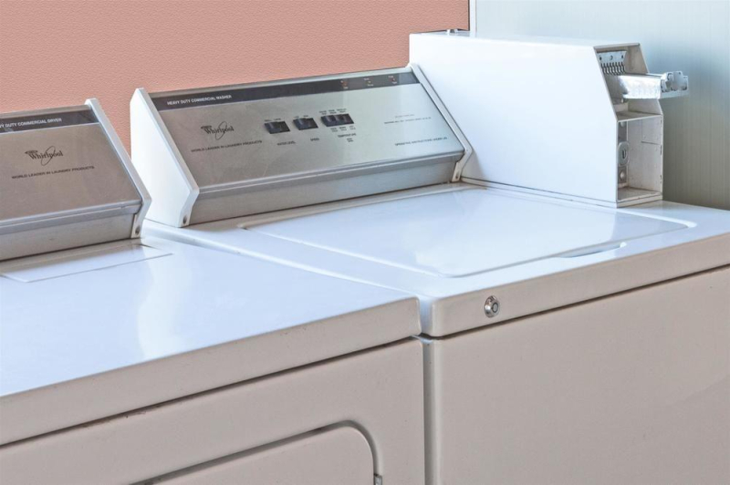 Super 8 by Wyndham Buttonwillow