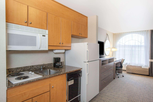 Las mejores ofertas de Hawthorn Suites By Wyndham Livermore Wine Country Livermore