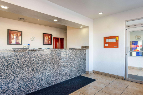 Las mejores ofertas de Econo Lodge Phoenix North I-17 North Mountain