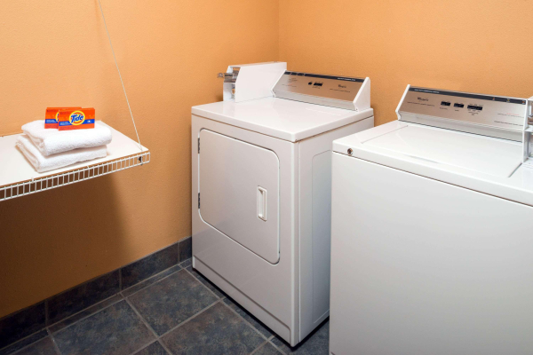 Las mejores ofertas de Days Inn & Suites by Wyndham Spokane Airport Airway Heights