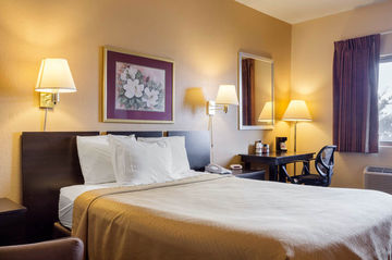 Las mejores ofertas de ECONO LODGE WATERTOWN Watertown