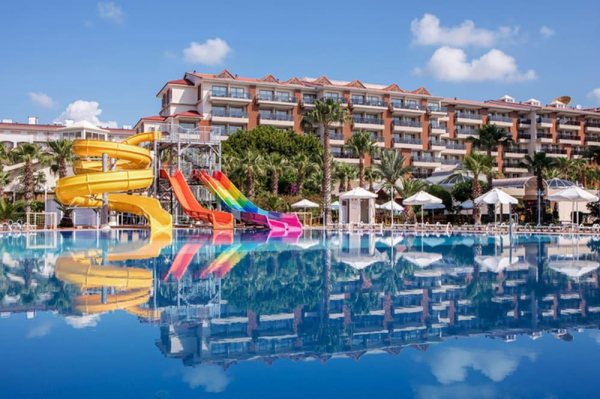 Las mejores ofertas de SELGE BEACH RESORT & SPA Kizilagac
