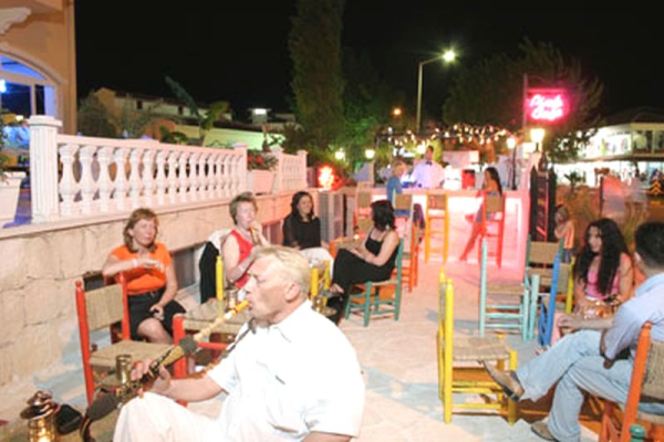 Las mejores ofertas de HOTEL SINATRA Camyuva