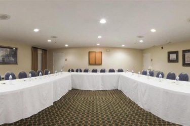 HOLIDAY INN EXPRESS NICEVILLE-EGLIN AFB