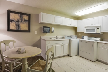 HOLIDAY INN EXPRESS NICEVILLE-EGLIN AFB