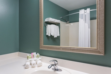 HOLIDAY INN EXPRESS NICEVILLE-EGLIN AFB