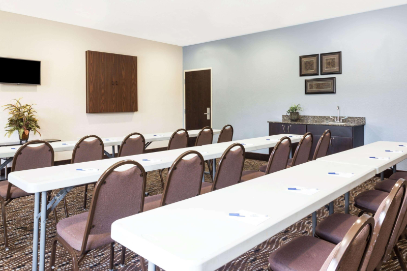 Microtel Inn & Suites By Wyndham Spring Hill/Week