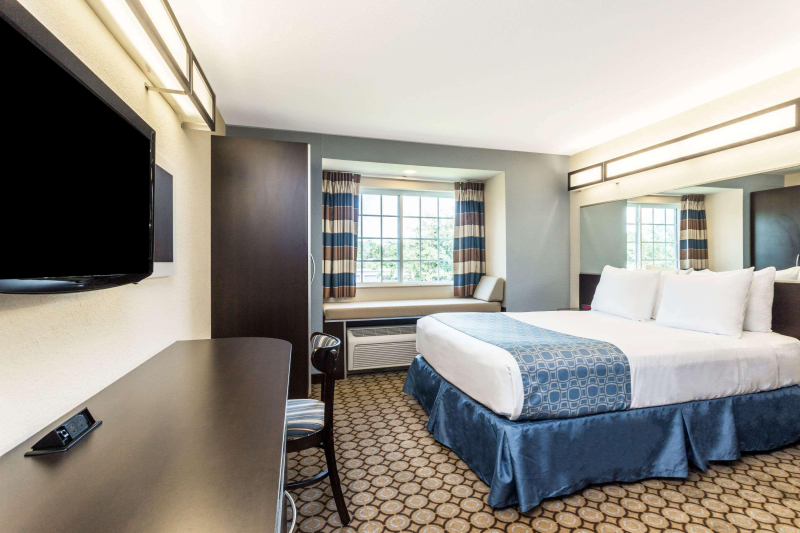 Microtel Inn & Suites By Wyndham Spring Hill/Week