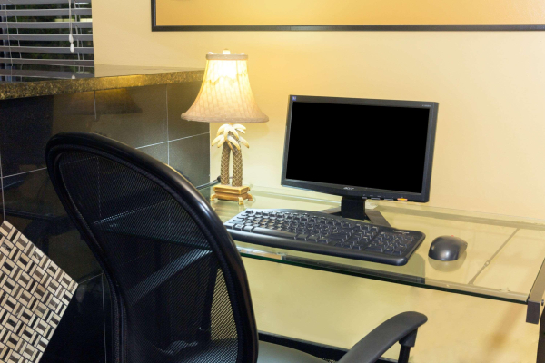 Las mejores ofertas de Super 8 by Wyndham Naples Vineyards