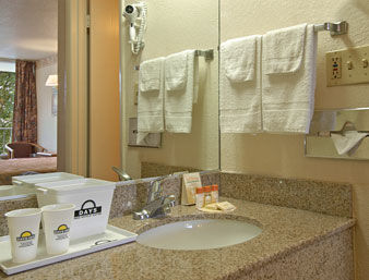 Las mejores ofertas de DAYS INN BY WYNDHAM NORFOLK MILITARY CIRCLE Norfolk 