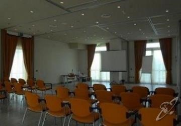 Las mejores ofertas de UNAWAY CESENA NORD Cesena 