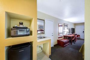 Las mejores ofertas de Econo Lodge Inn and Suites Eagle Pass (ex Quality Inn and Suites) Eagle Pass