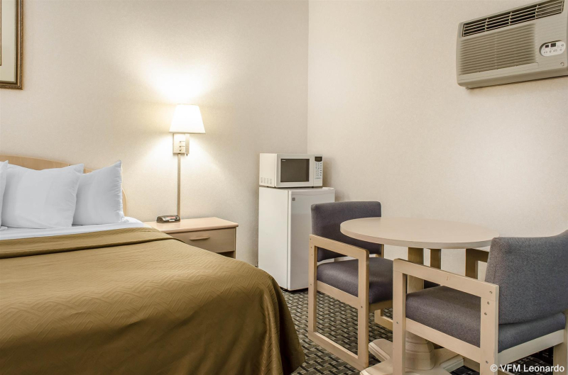 Rodeway Inn State College - near University