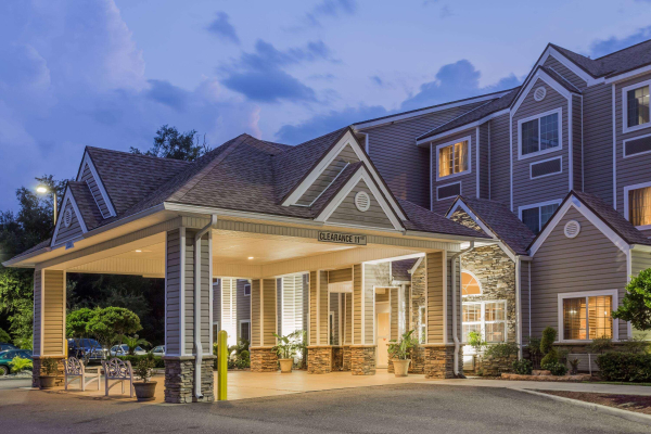 Las mejores ofertas de Microtel Inn & Suites By Wyndham Jacksonville Air Jacksonville Naval Air Stati