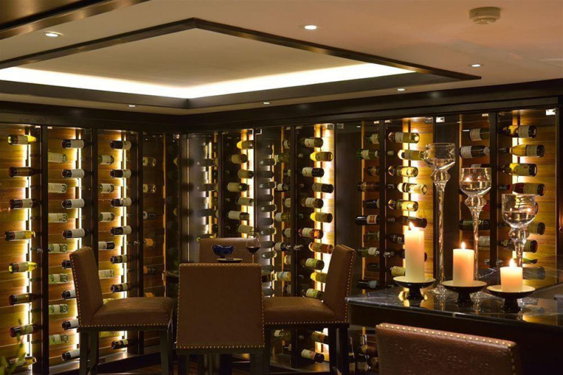 Paradise Suites Hotel