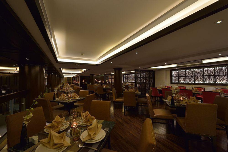 Paradise Suites Hotel