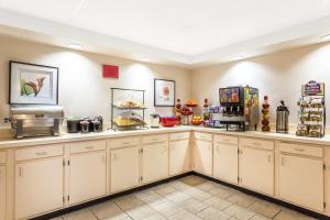 RAMADA BY WYNDHAM LULING