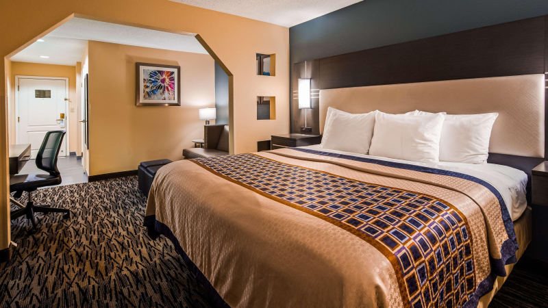 Best Western Bradbury Inn & Suites