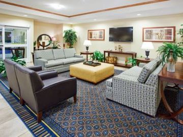 Las mejores ofertas de CANDLEWOOD SUITES COLUMBUS FORT BENNING Columbus 