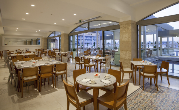 Las mejores ofertas de Blue Lagoon Princess Sithonia 