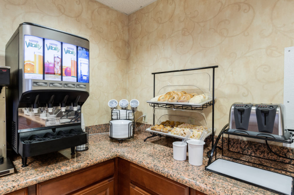 Las mejores ofertas de RODEWAY INN HADLEY - AMHERST Hadley