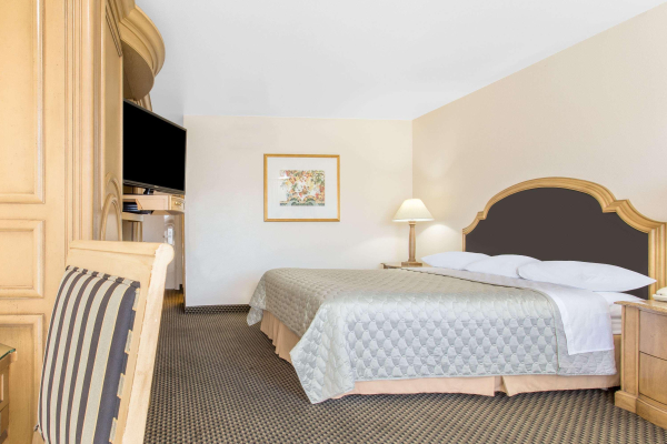 Las mejores ofertas de Days Inn by Wyndham Modesto Modesto