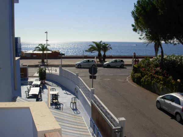 Las mejores ofertas de Beach Hotel COSENZA