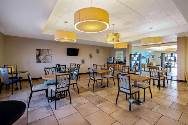 Las mejores ofertas de La Quinta Inn & Suites by Wyndham Tucumcari Tucumcari