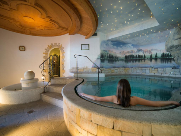Las mejores ofertas de San Pellegrino Moena - Hotel Monzoni Moena