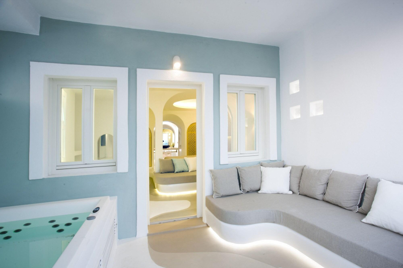 Andronikos Santorini