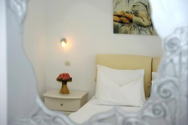 Las mejores ofertas de Kostantakis Winery Milos 