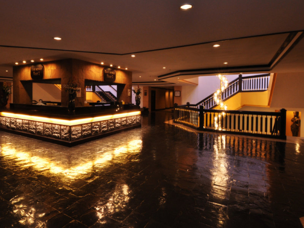 Las mejores ofertas de Iyara Lake Hotel & Resort Uthai Thani 