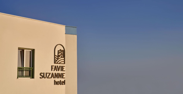 Las mejores ofertas de Favie Suzanne Milos 