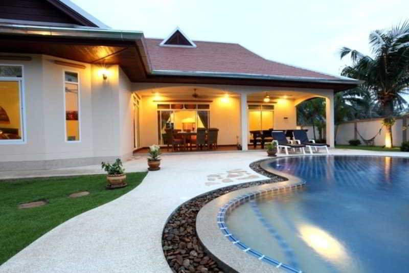 Las mejores ofertas de The Chase and Foxlea Executive Pool Villa Pattaya