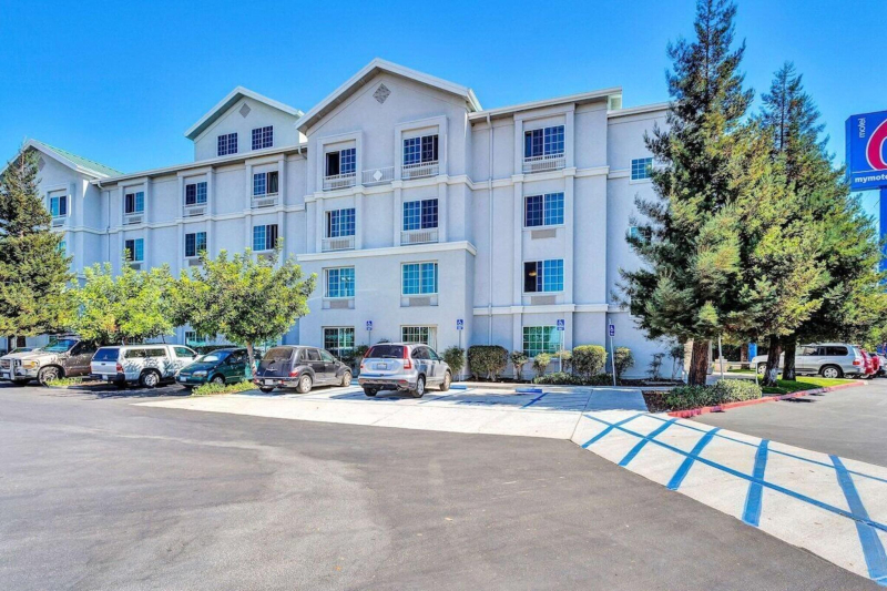 Motel 6 San Francisco Belmont