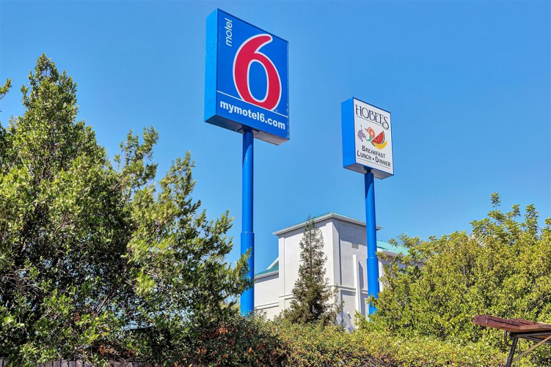 Motel 6 San Francisco Belmont