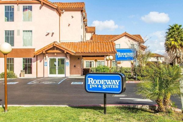 Las mejores ofertas de RODEWAY INN & SUITES Hayward