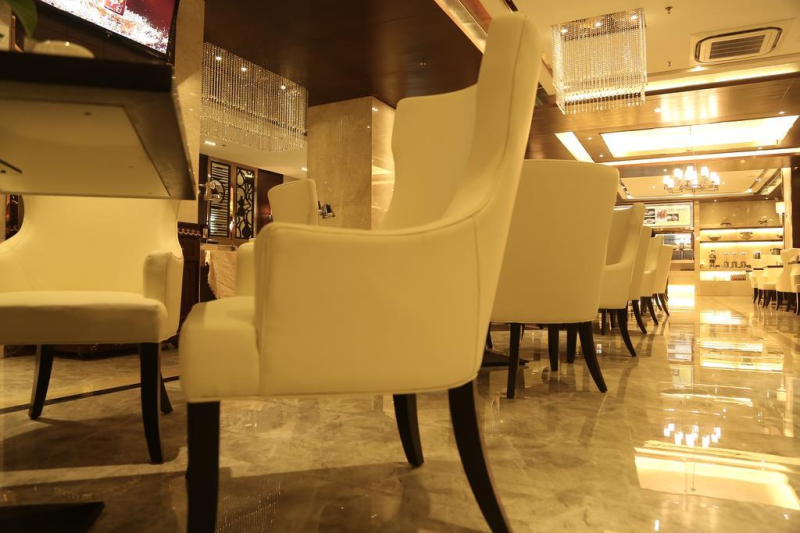 Bailing International Apartment Guiyan