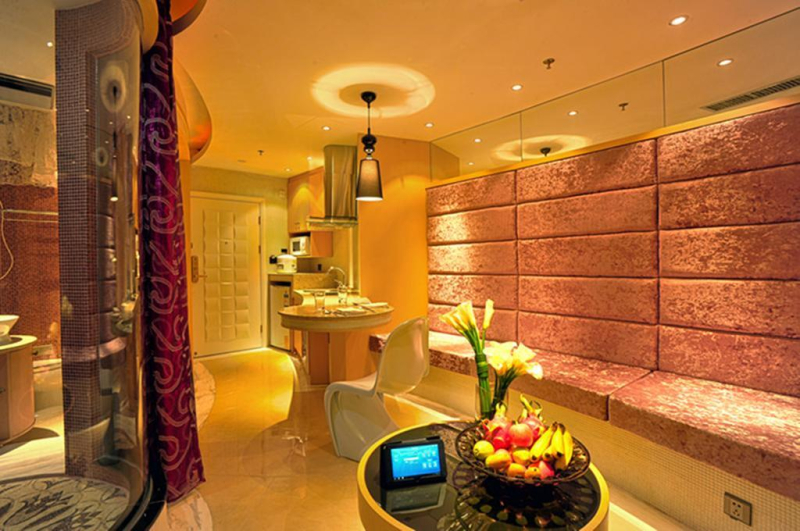 Bailing International Apartment Guiyan